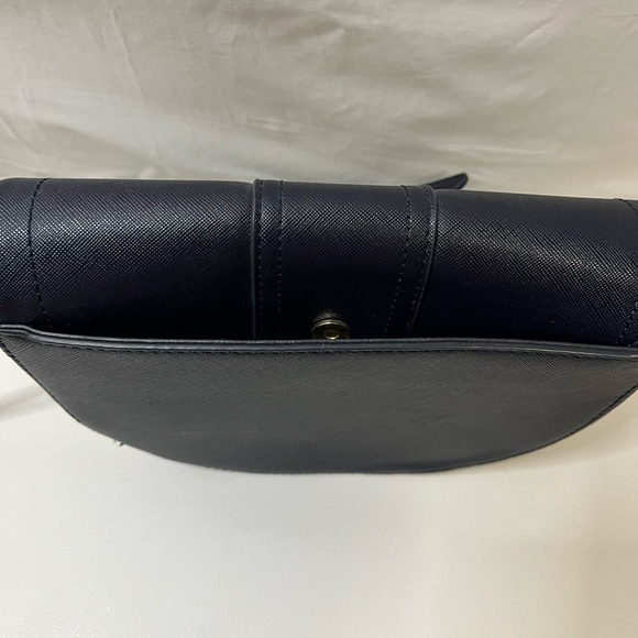 ******SOLD*******Blue hard shell purse - Picture 9 of 14